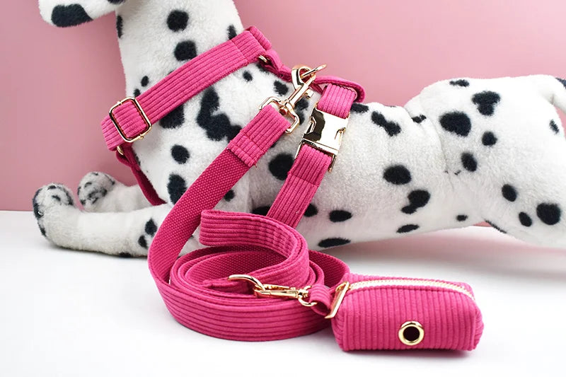 Mei Red Corduroy Dog Collar And Leash Set For Dogs Custom Engraved Nameplate Pet Supplies Dog Leash Corduroy02